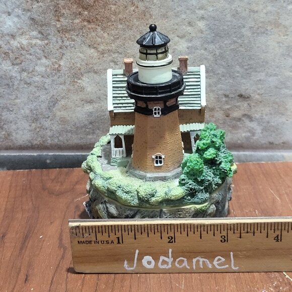 Seaside Treasures Block Island Southeast Lighthouse Musical Trinket Box Rhode Is - Picture 11 of 12